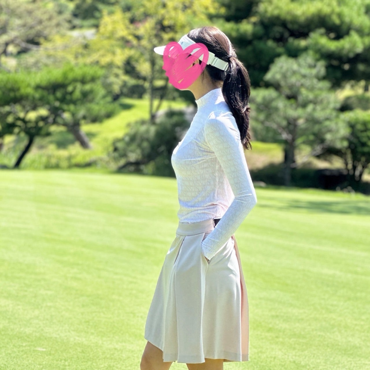 랑방블루-상의-국내배송 로고 프린티드 모크넥 탑 (WOMEN)