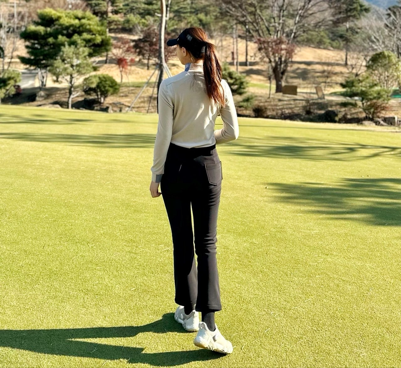 어메이징크리스찬-상의-국내배송 에어로 다이나믹 아코디오 하이넥 티셔츠