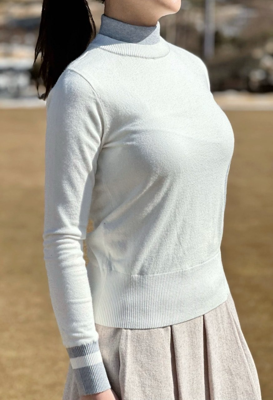 지포어-상의-국내배송 에센셜 윈드프루프 스웨터 (WOMEN)