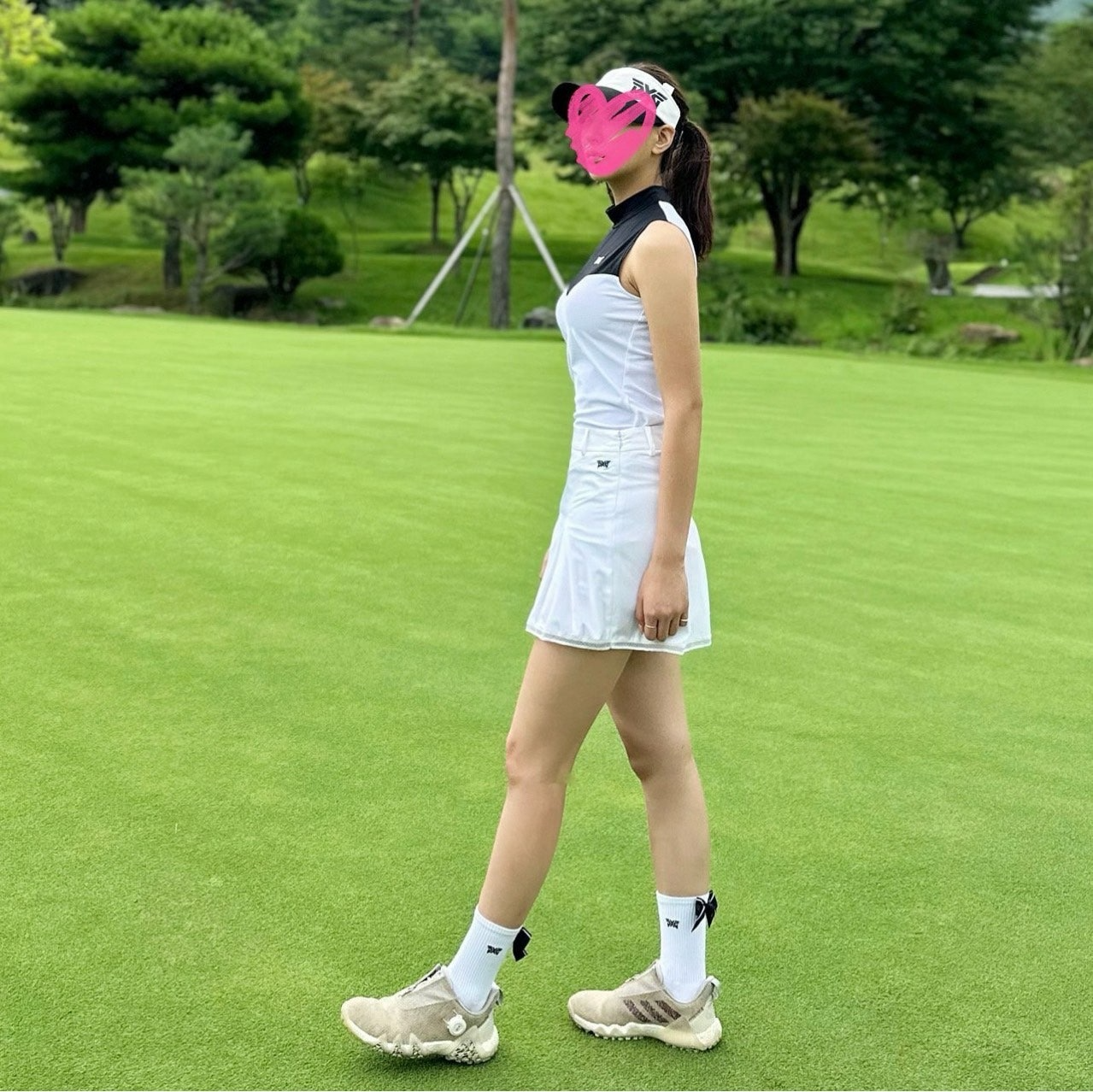 PXG-상의-국내배송 우먼 썸머 카라 블록 모크넥 슬리브리스 (WOMEN)