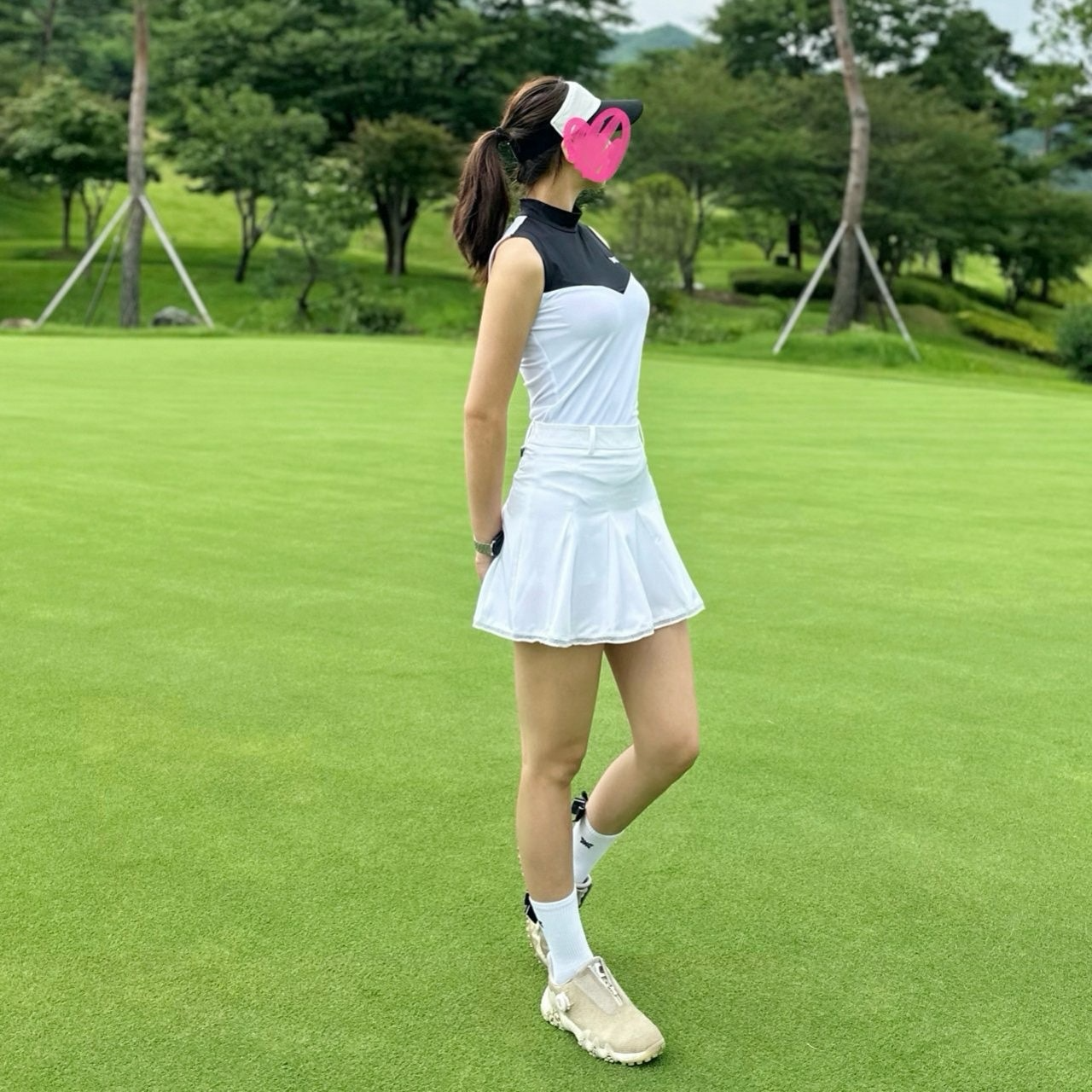PXG-상의-국내배송 우먼 썸머 카라 블록 모크넥 슬리브리스 (WOMEN)