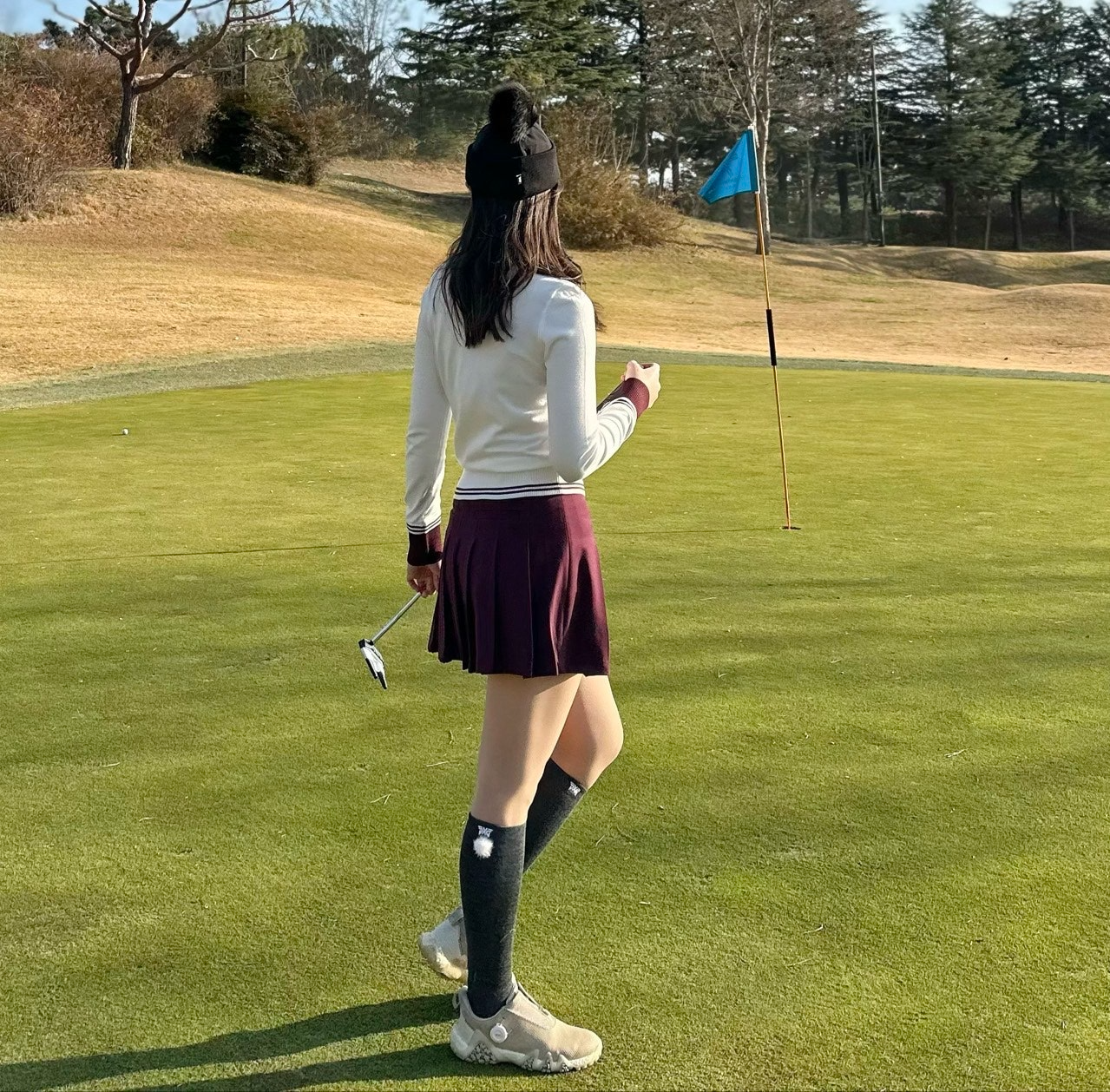 PXG-상의-국내배송 우먼 칼라 포인트 스웨터 (WOMEN)