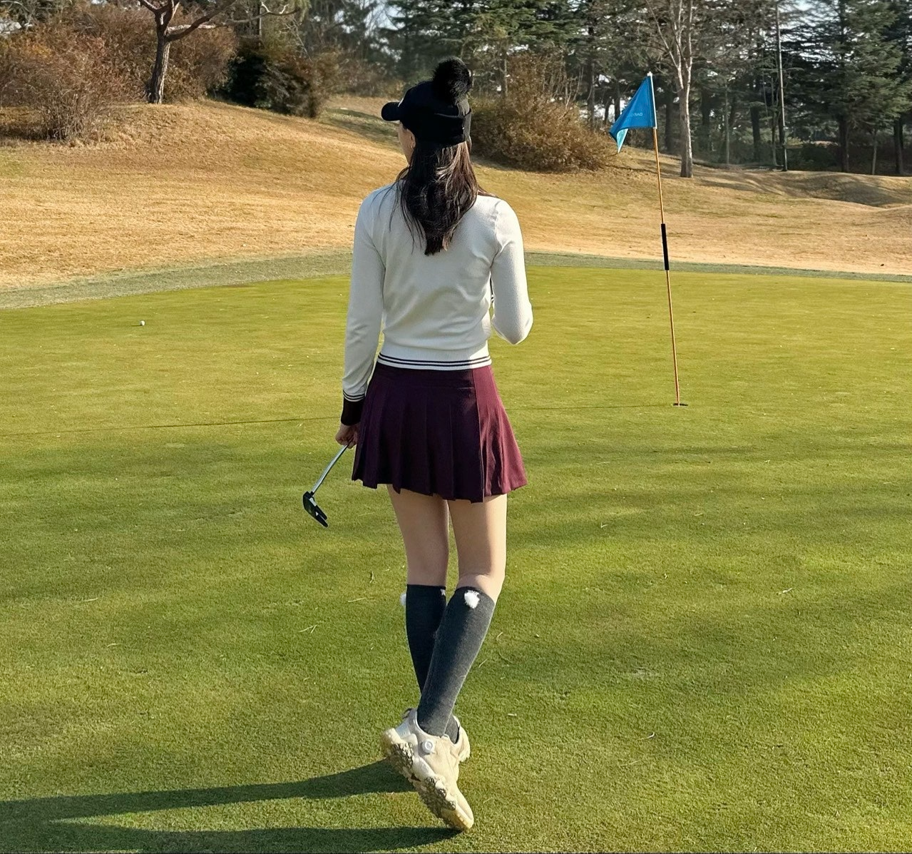 PXG-상의-국내배송 우먼 칼라 포인트 스웨터 (WOMEN)