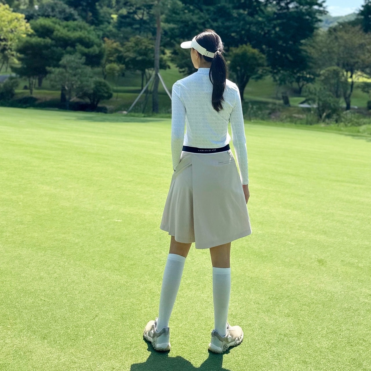 랑방블루-하의-국내배송 로고 패널 랩 퀼로트 쇼츠 (WOMEN)