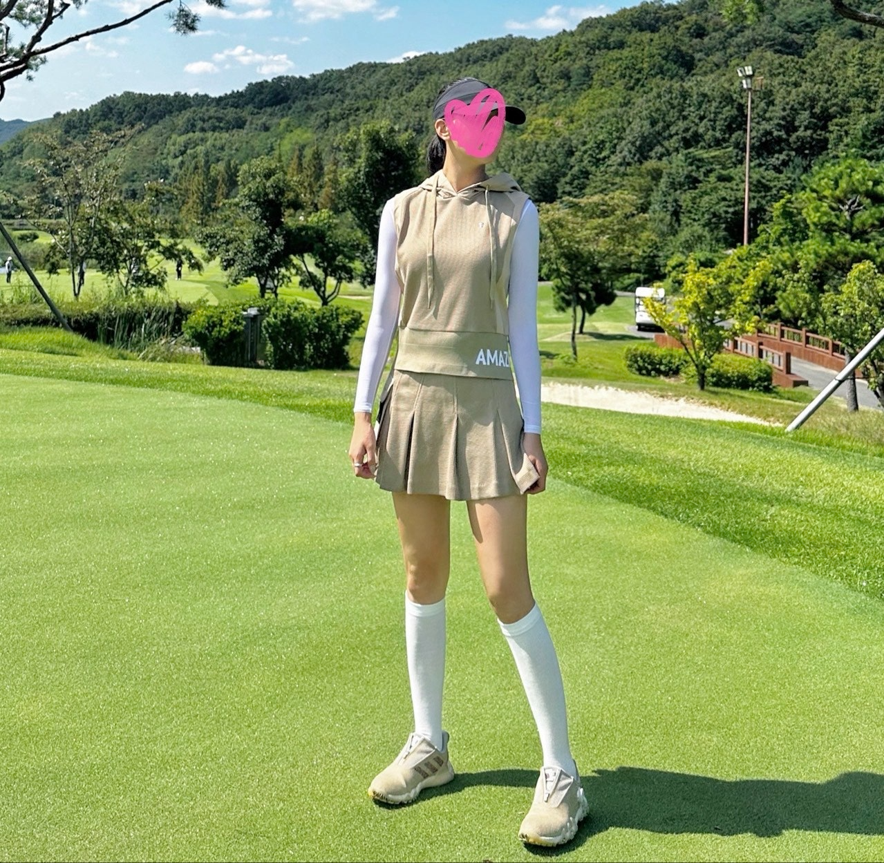 어메이징크리스찬-하의-국내배송 어어서킷 하이브 일레귤러 플리츠 큐롯 (WOMAN)