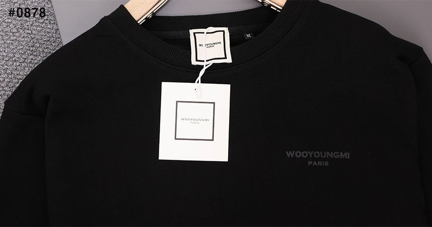 우영미-상의-국내배송 레드 로고 플라워 프린트 맨투맨