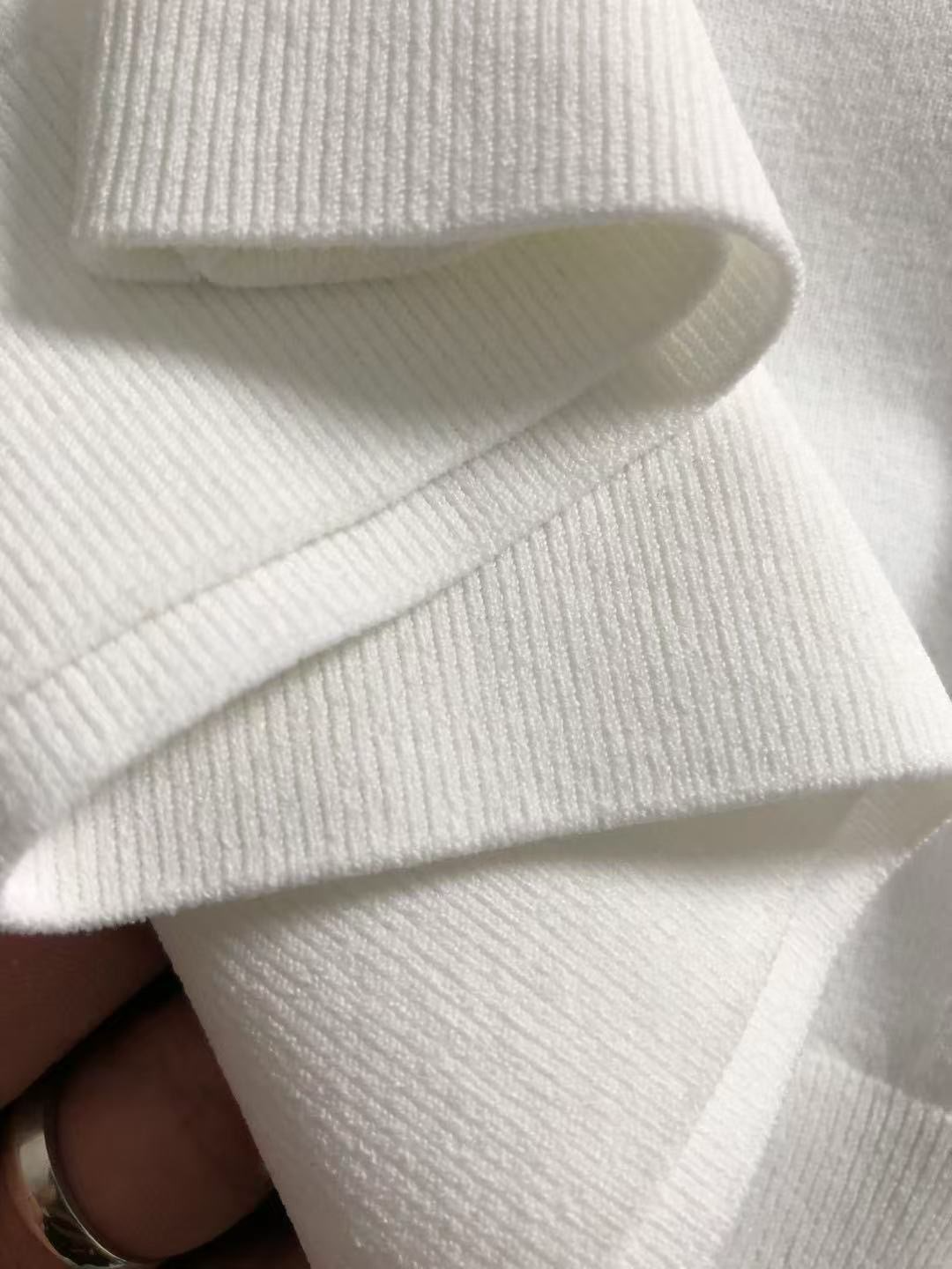 로로피아나-상의-국내배송 배색 패치로고 니트카라티