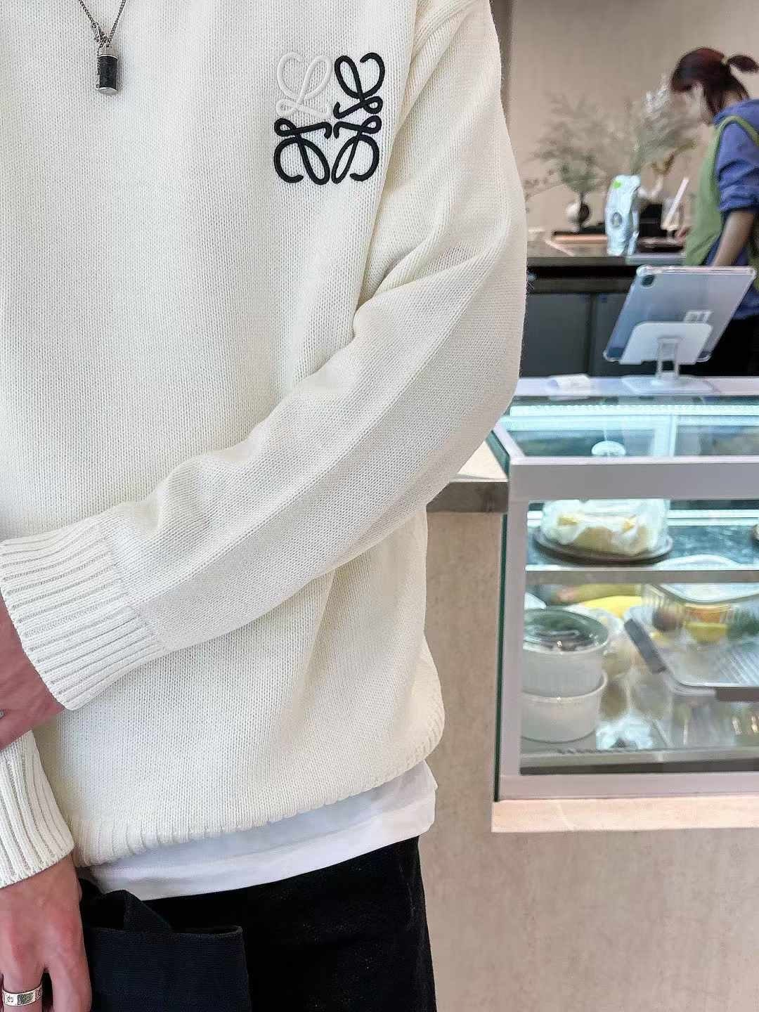 로에베-상의-국내배송 자수로고 캐시미어 양모 라운드니트