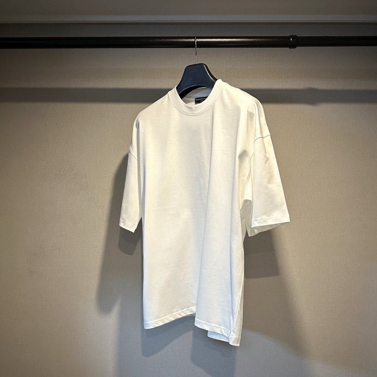 발렌시아가-상의-국내배송 케어라벨 프린팅 반팔