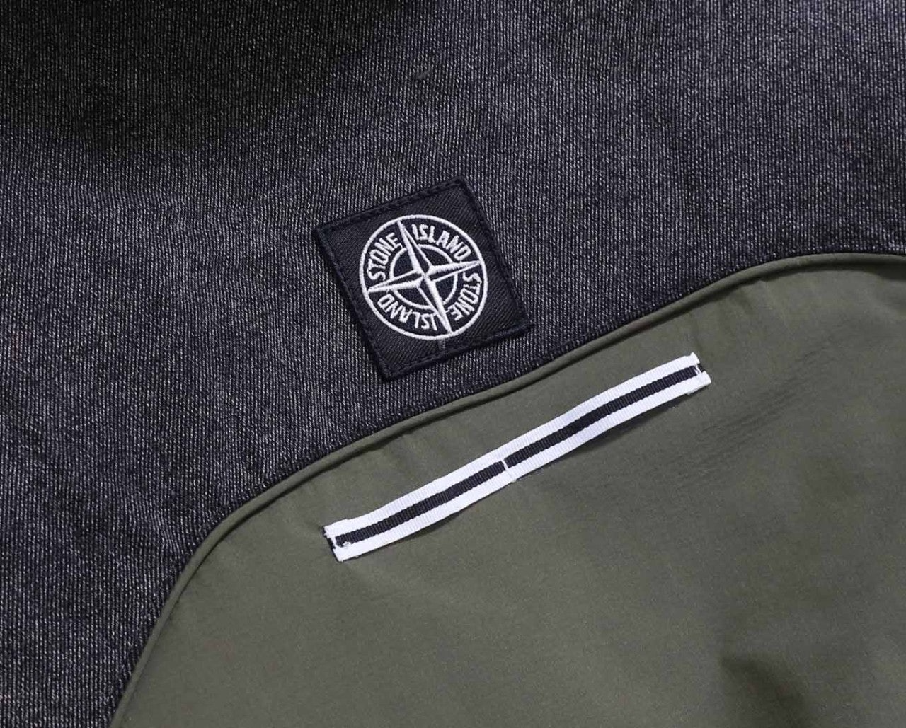 스톤아일랜드-상의-국내배송 나일론메탈 TC 에코닐 다운 자켓 -카키
