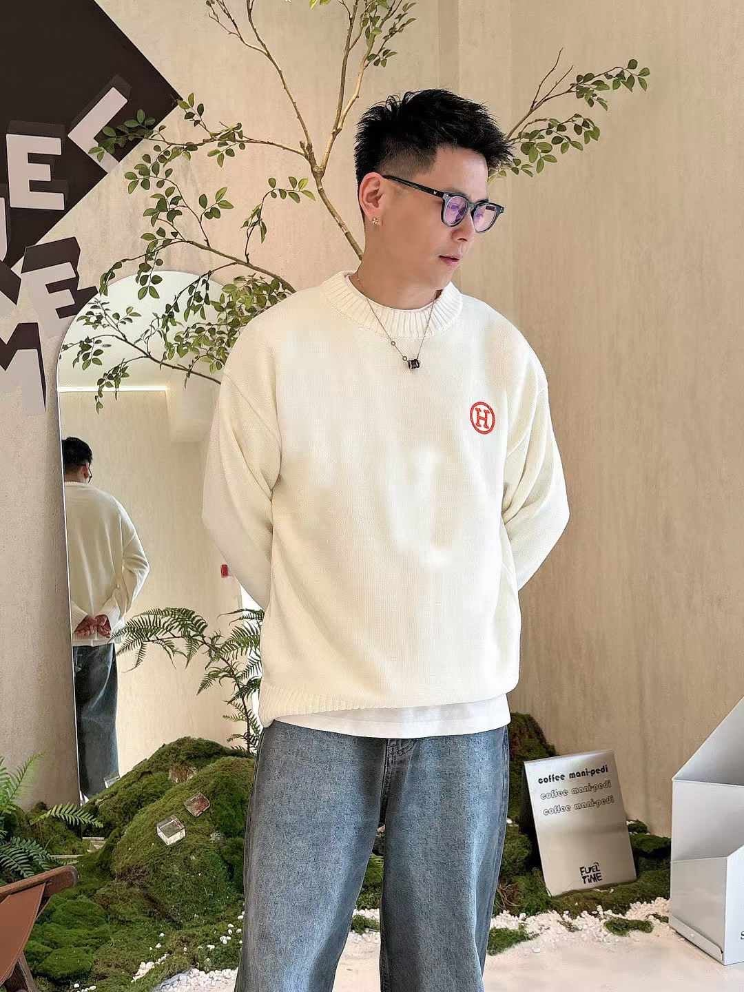 에르메스-상의-국내배송 H포인트 자수로고 캐시 양모라운드 니트
