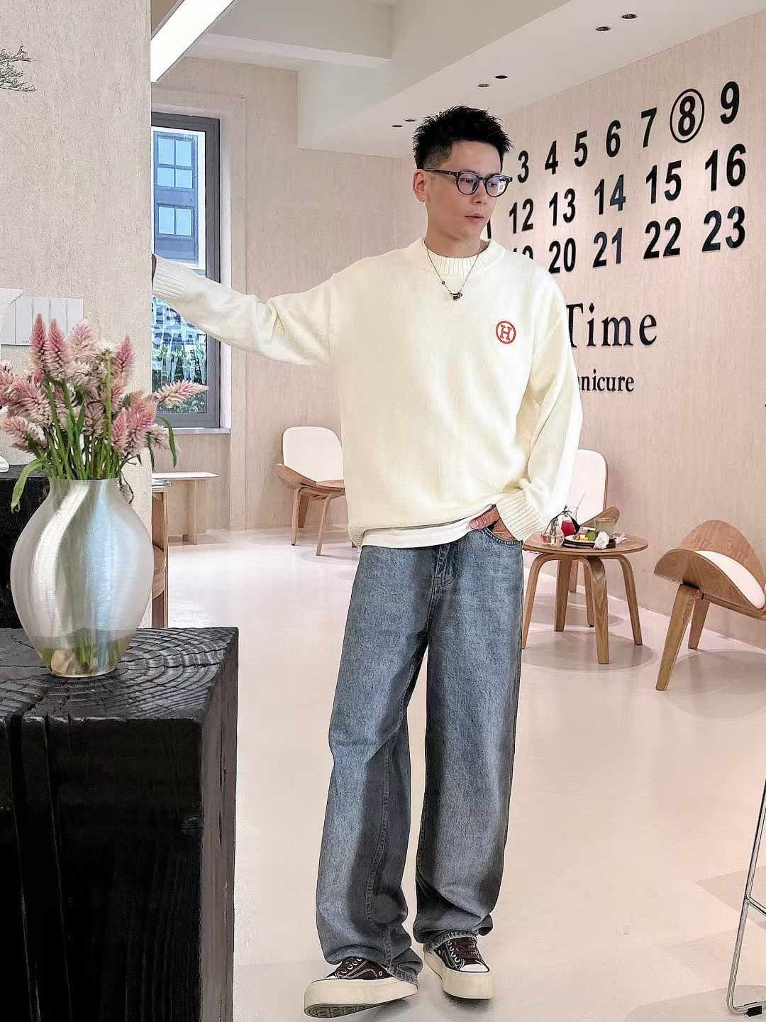 에르메스-상의-국내배송 H포인트 자수로고 캐시 양모라운드 니트