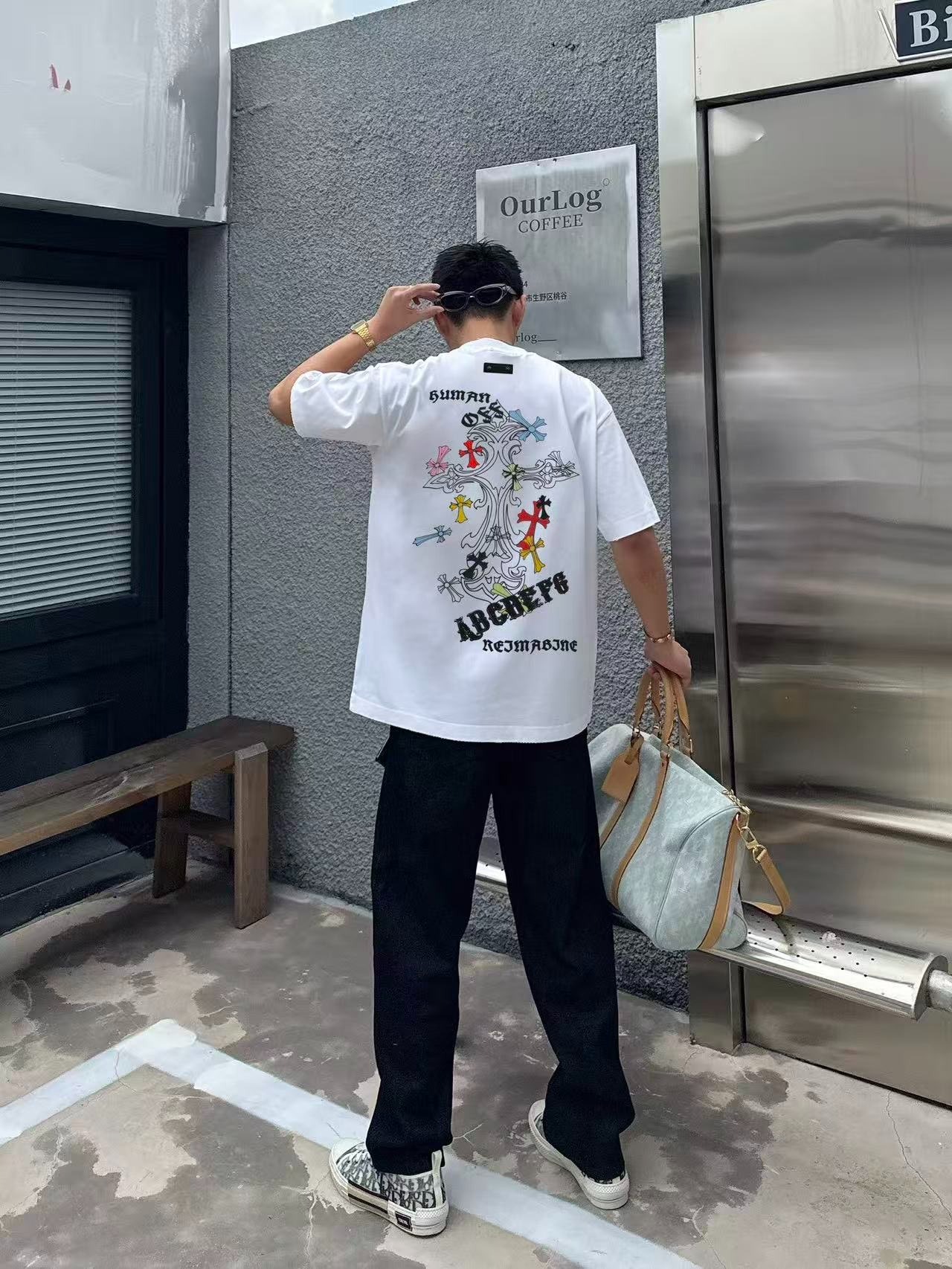 크롬하츠-상의-국내배송 레터링로고 빽레더패치 라운드티셔츠