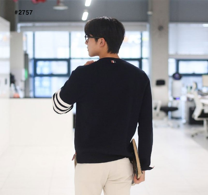 톰브라운-상의-국내배송 밀라노 4바 클래식 라운드 니트