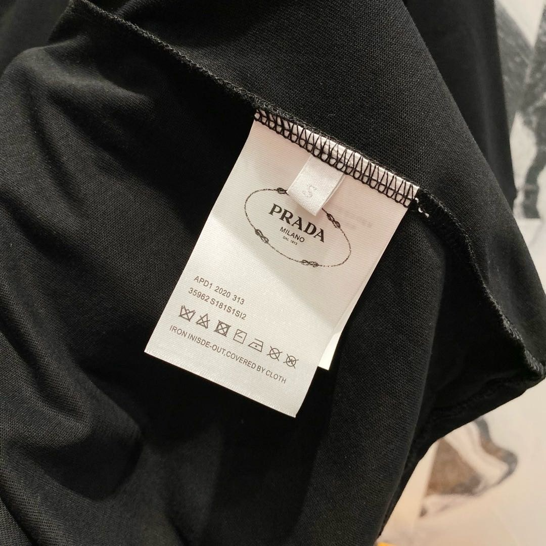 프라다-상의-국내배송 레터링 자수르고 코튼 라운드