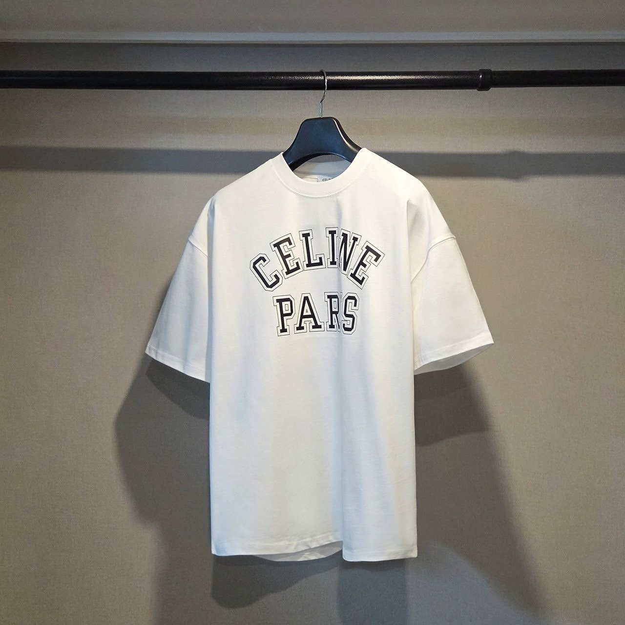 셀린느-상의-국내배송 PARIS 프린팅 티셔츠