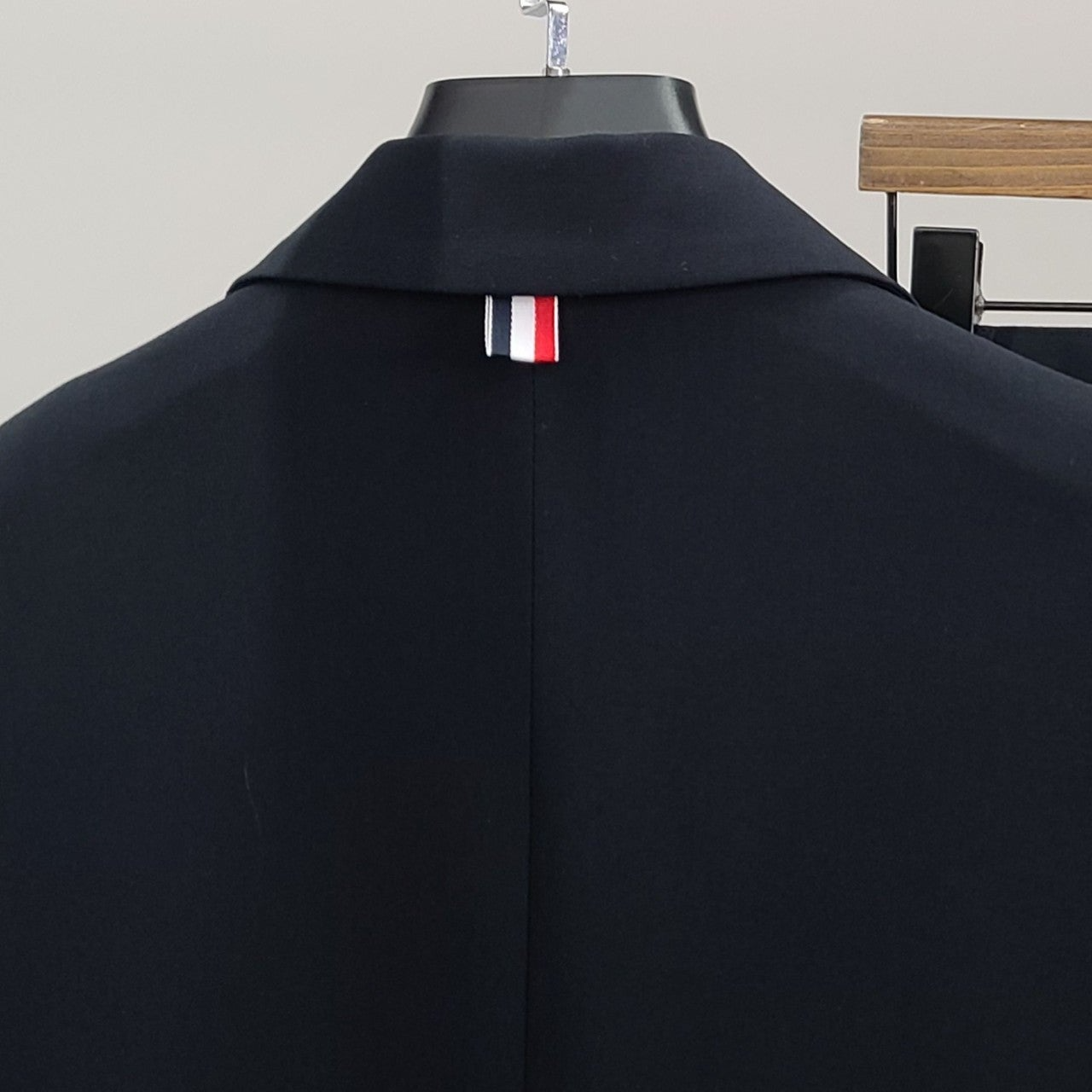 톰브라운-세트-국내배송 블랙완장 정장 세트
