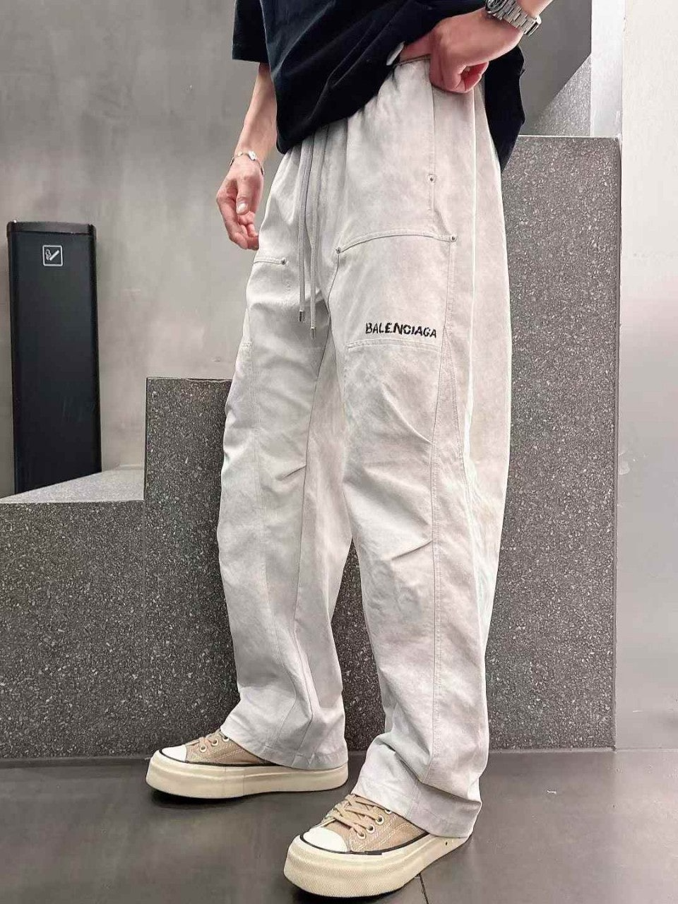 발렌시아가-하의-국내배송 세미와이드 밴딩팬츠