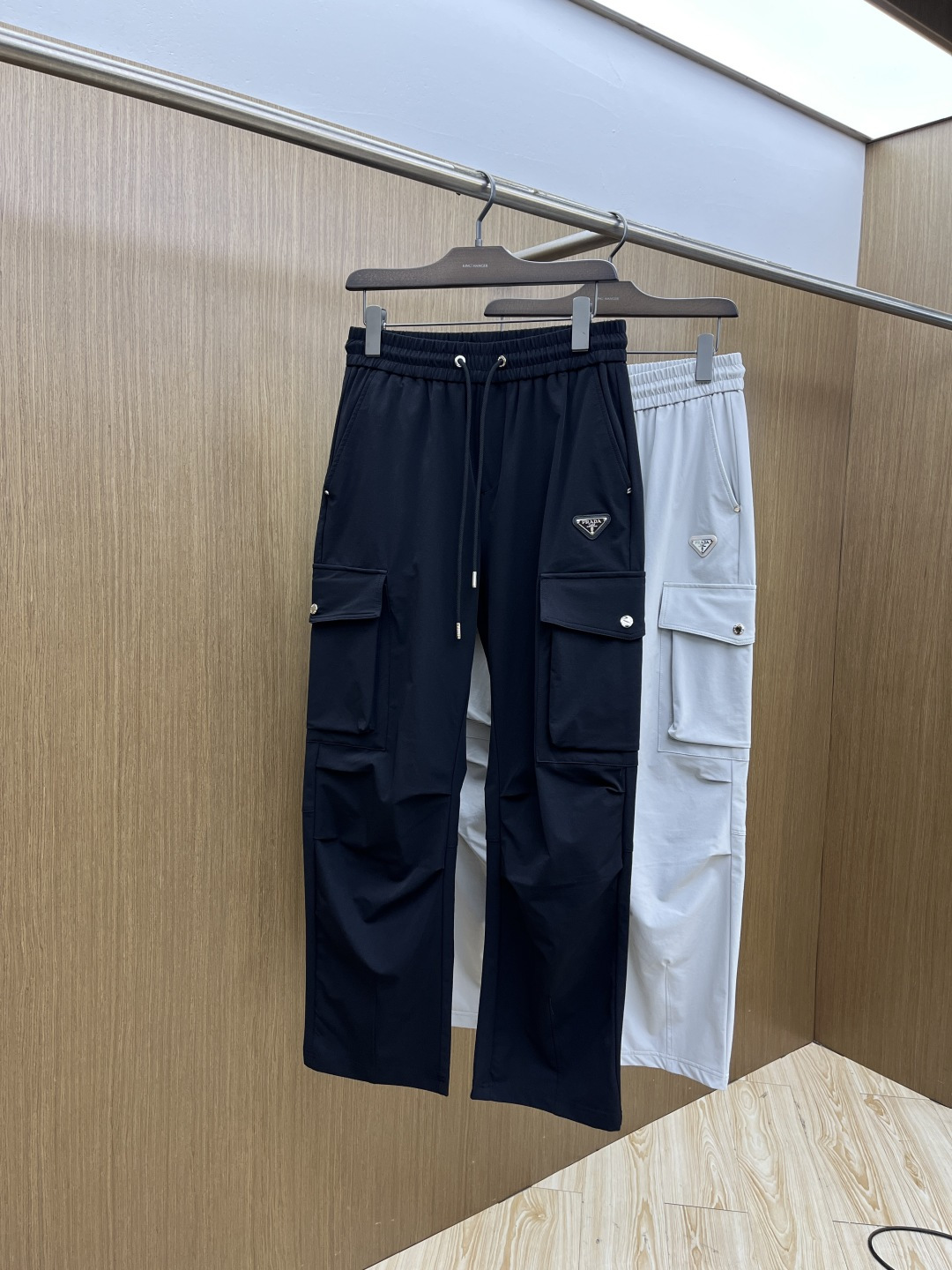 프라다-하의-해외배송 삼각로고 카고 팬츠