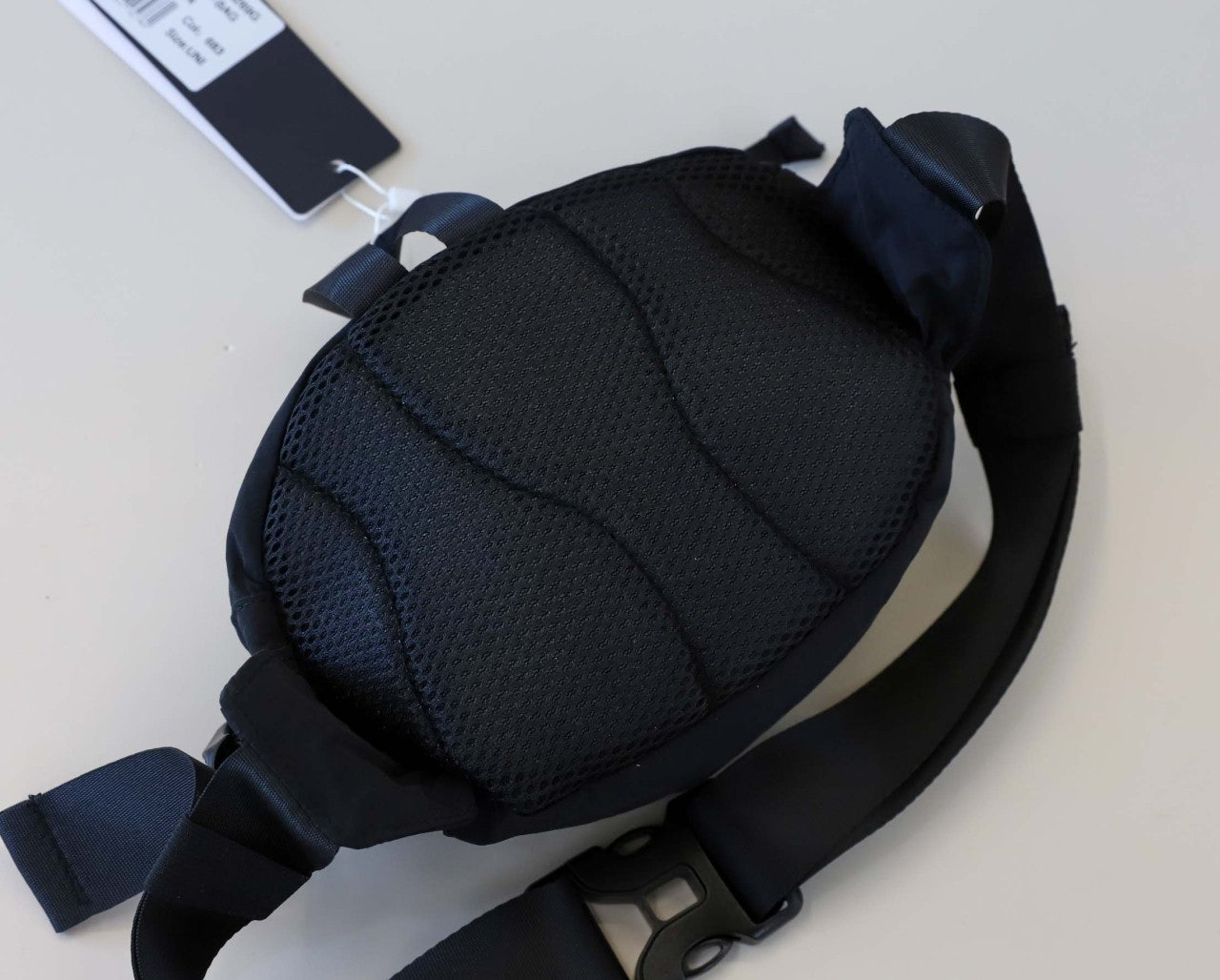 CP컴퍼니-가방-국내배송 렌즈 와펜 나일론 B 벨트백 -블랙