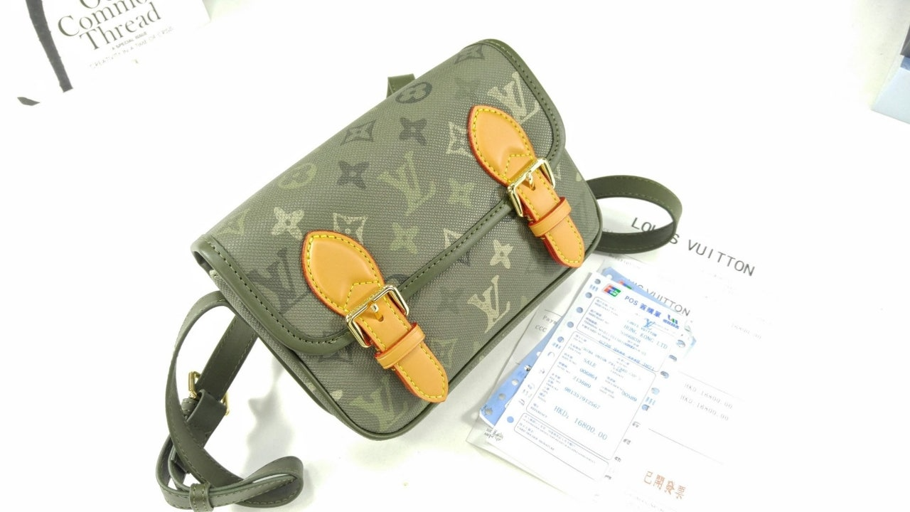 루이비통-가방-국내배송 Satchel Wearable Wallet