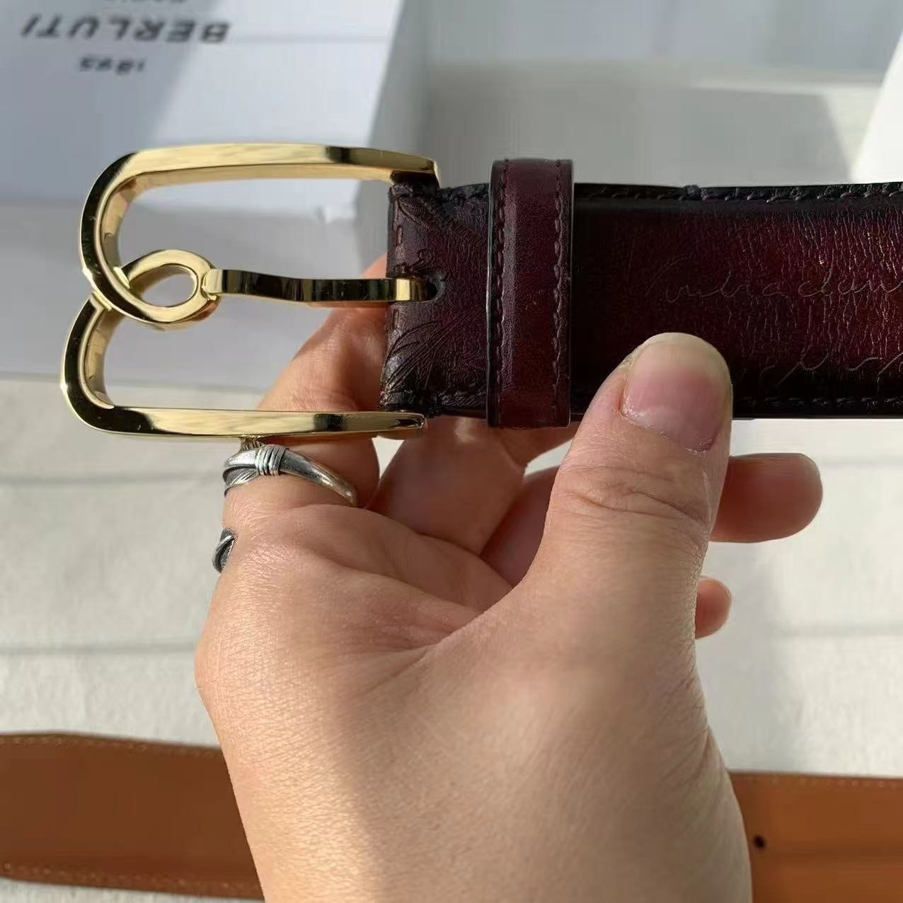 벨루티-벨트-국내배송 스크리토 베네치아 가죽 벨트