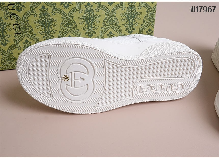구찌-신발-국내배송 GG 엠보스 스니커즈