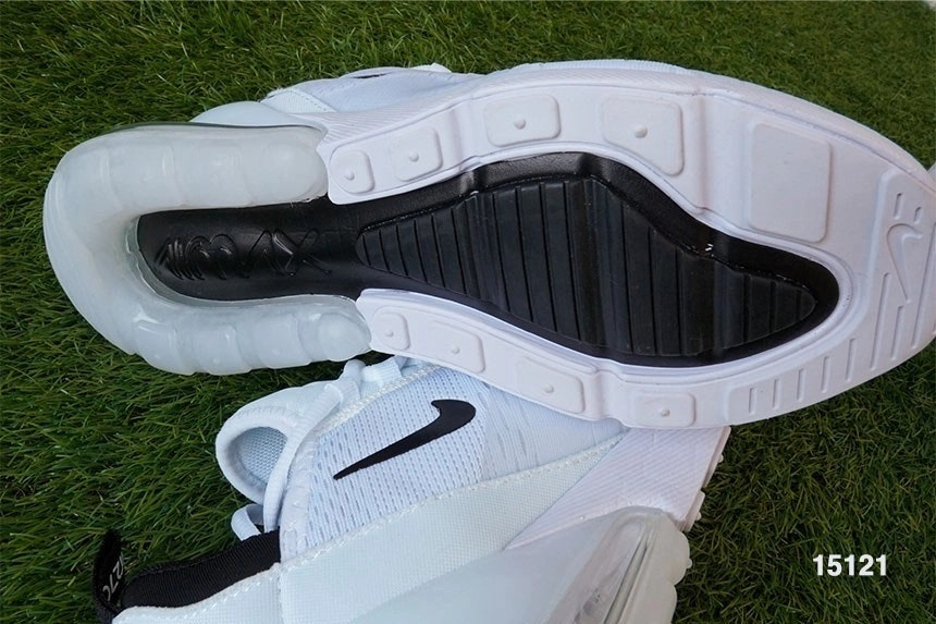 나이키-신발-국내배송 AIR MAX 270 에어맥스 화이트