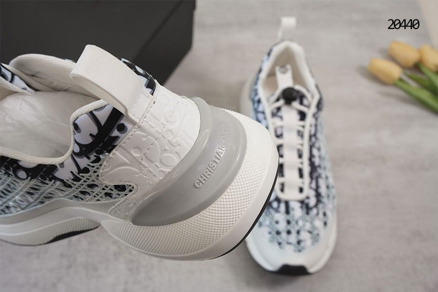 디올-신발-국내배송 B24 오블리크 까나쥬 모티브 스니커즈