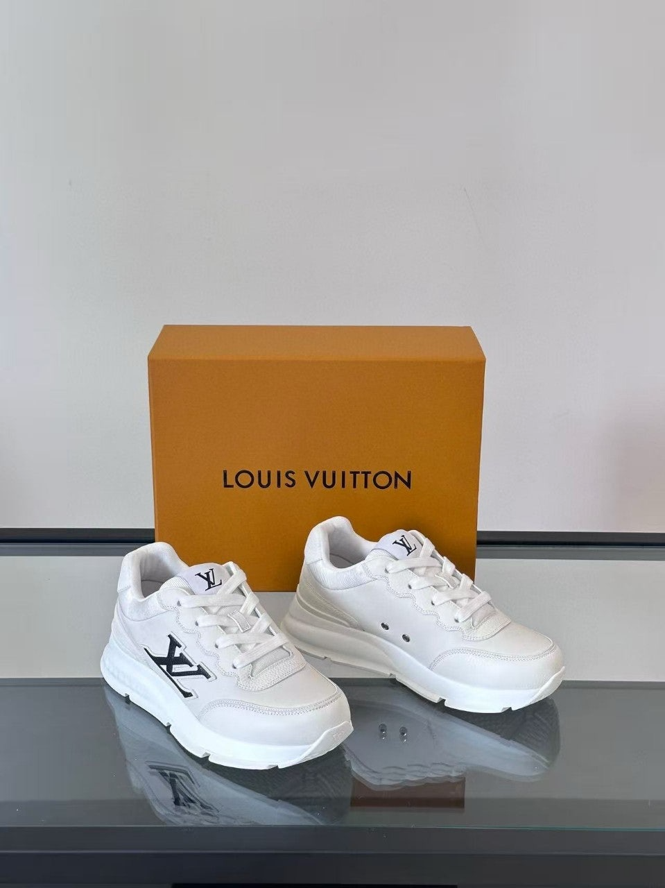 루이비통-신발-국내배송 남성스니커즈 LV 클래식 데일리 신발 운동화