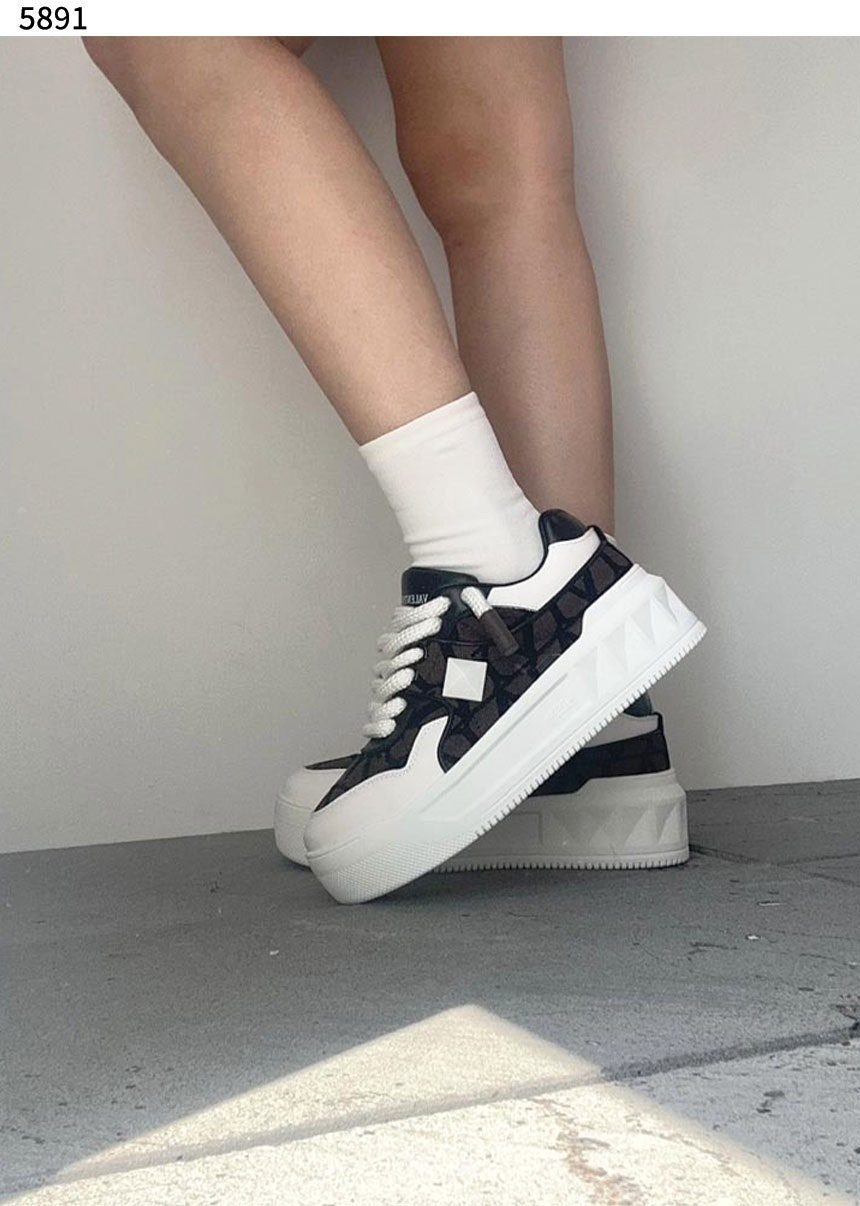 발렌티노-신발-국내배송 원 스터드 XL 스니커즈