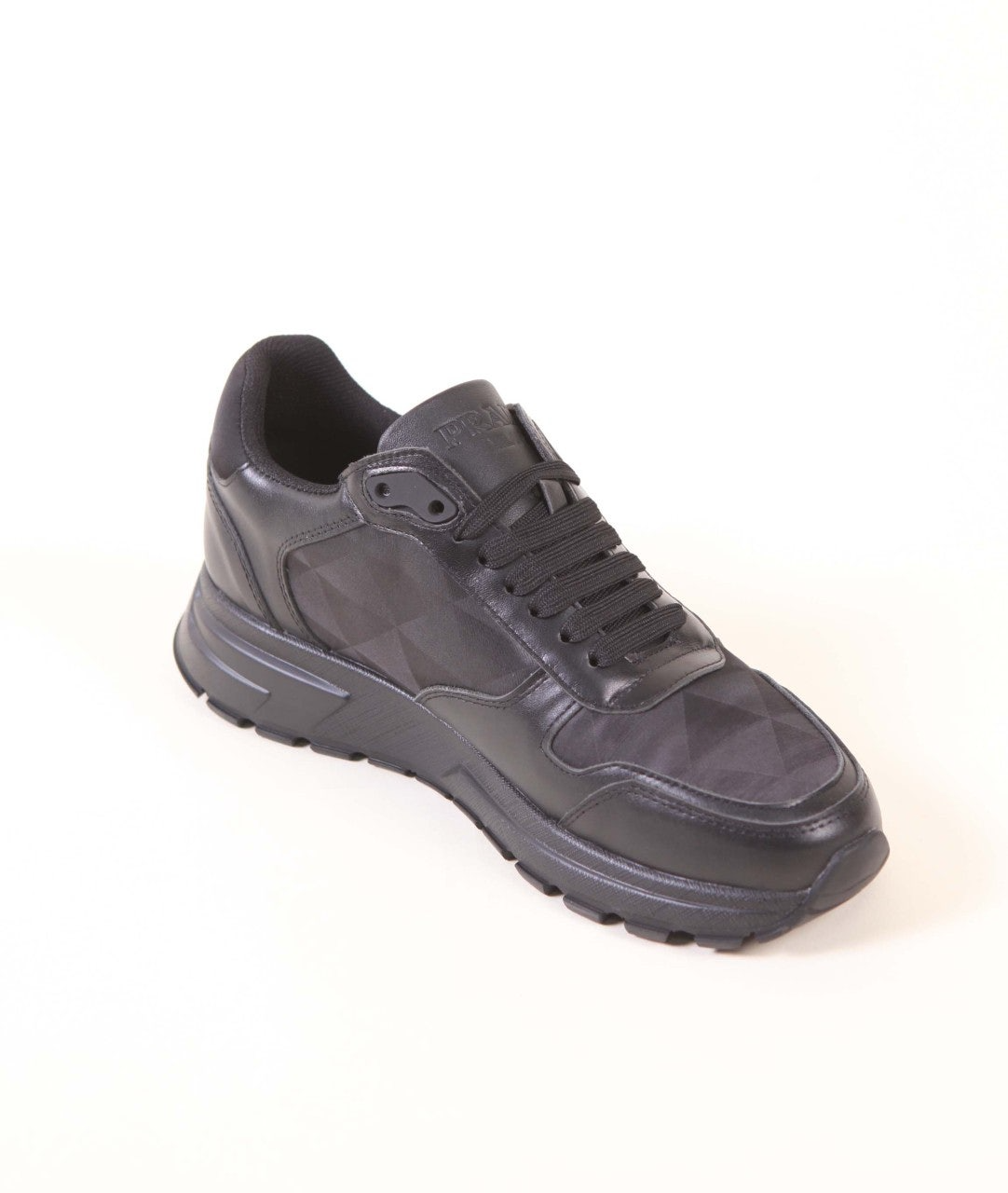 프라다-신발-국내배송 다이아몬드패턴 가죽/나일론 스니커즈