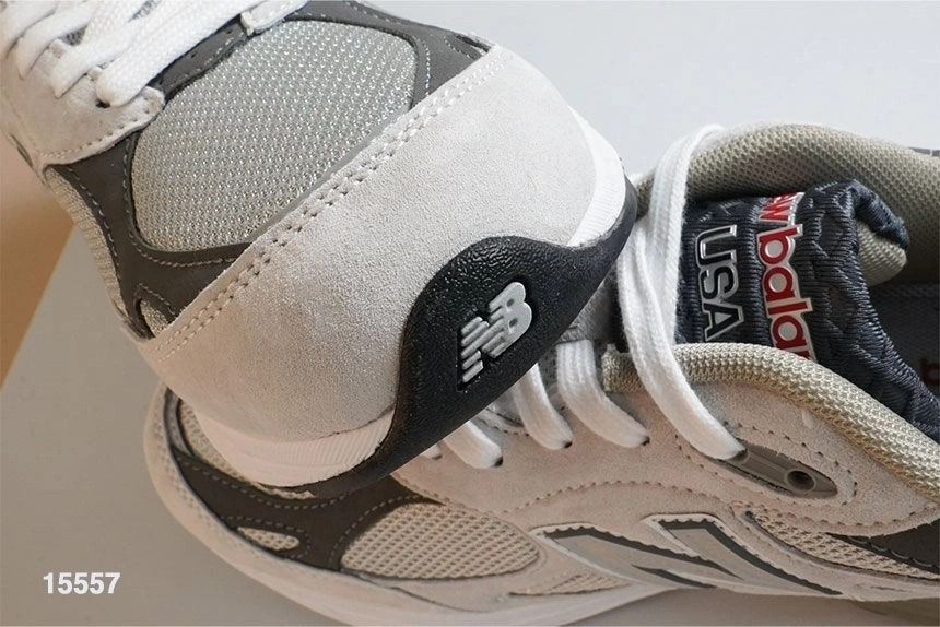 뉴발란스-신발-국내배송 990V3 메이드 인 USA 문빔 그레이