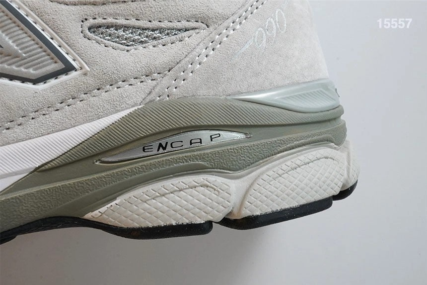 뉴발란스-신발-국내배송 990V3 메이드 인 USA 문빔 그레이