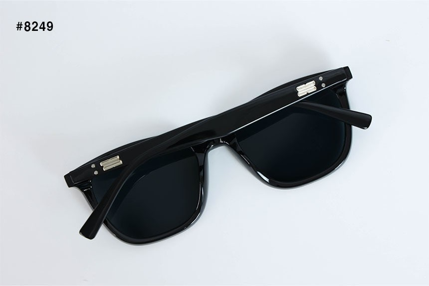 젠틀몬스터-안경-국내배송 탐(Tom) 01 선글라스