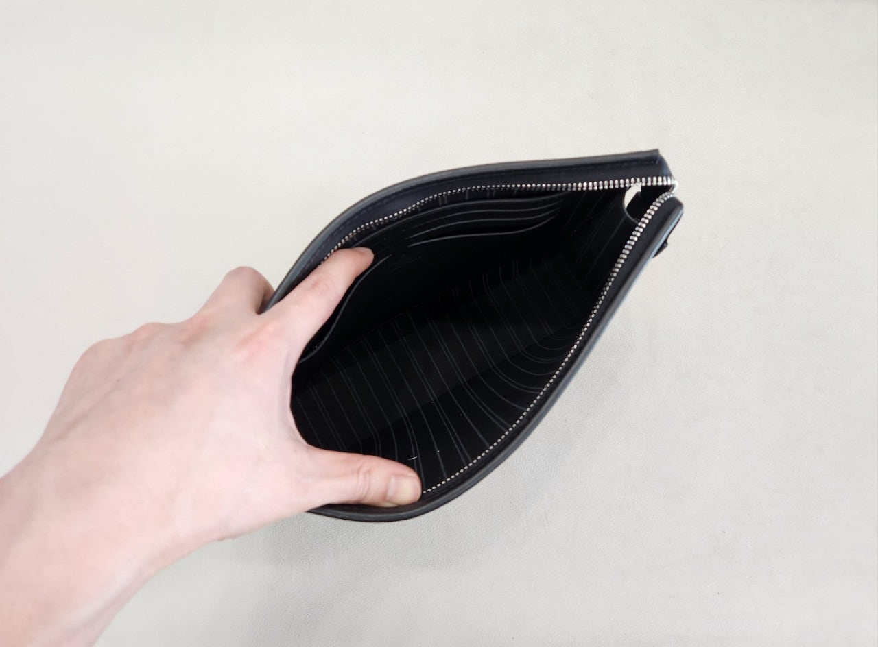 루이비통-클러치-국내배송 포쉐트 보야쥬 클러치 MM 그레이