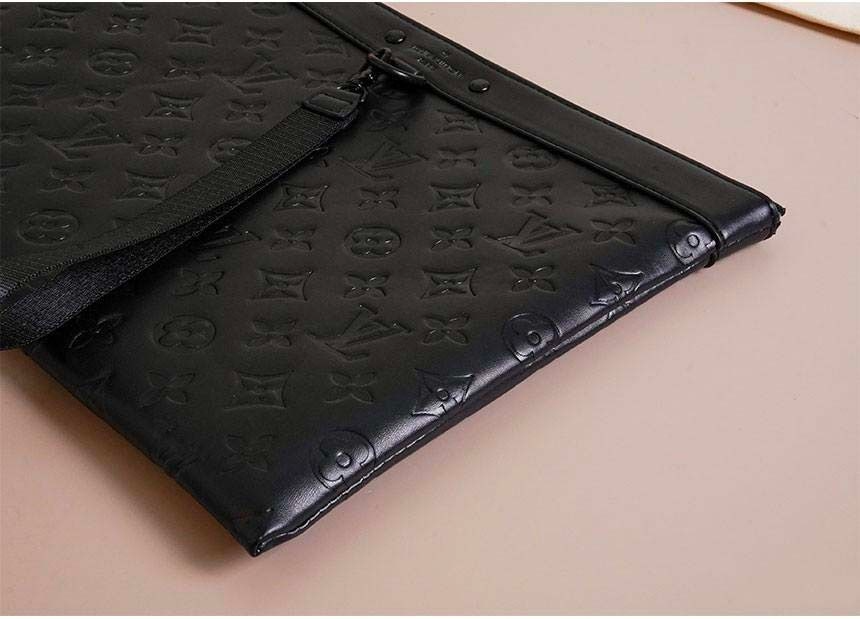 루이비통-클러치-국내배송 포쉐트 투고 섀도우 블랙 레더 클러치백