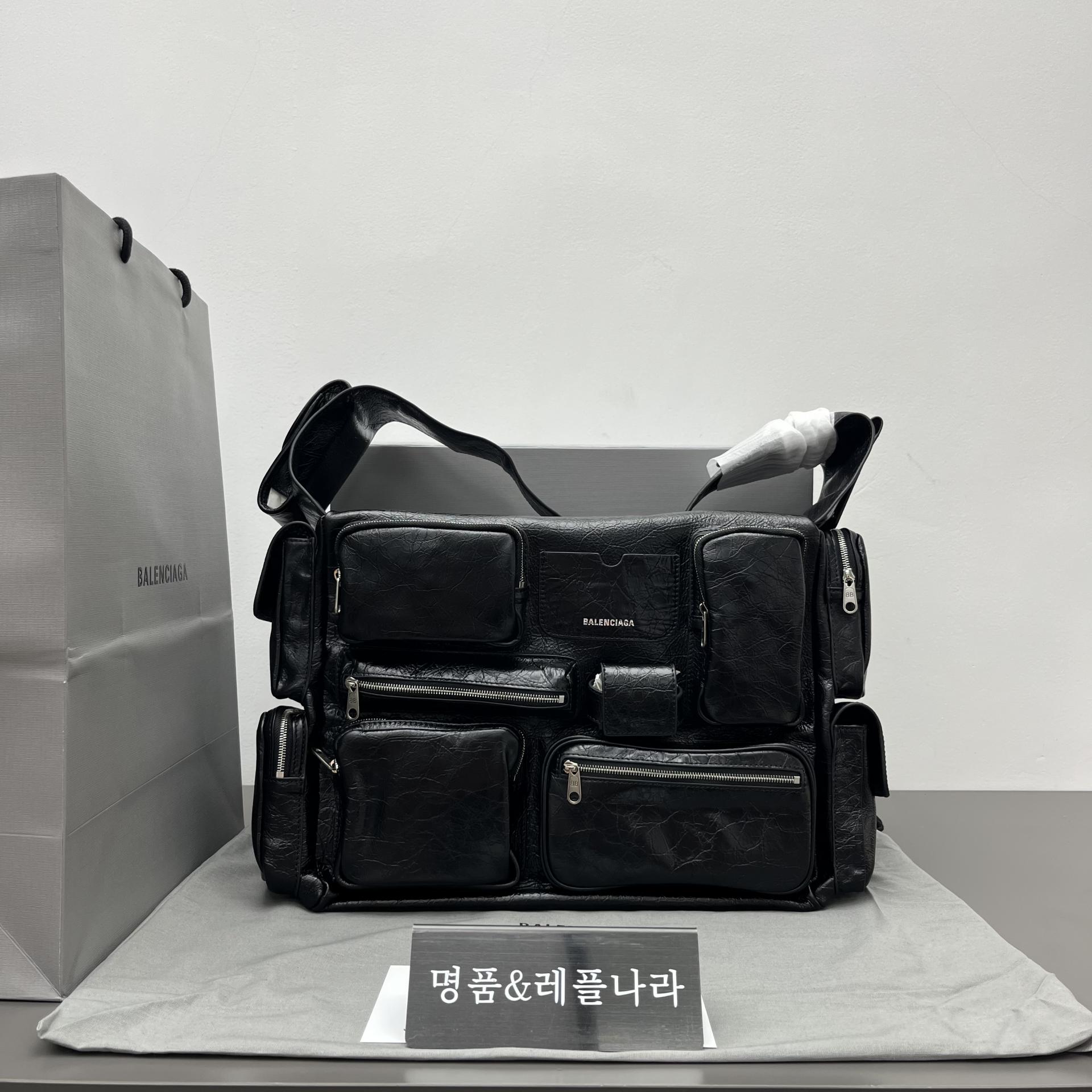 발렌시아가 수퍼비지 메신저백