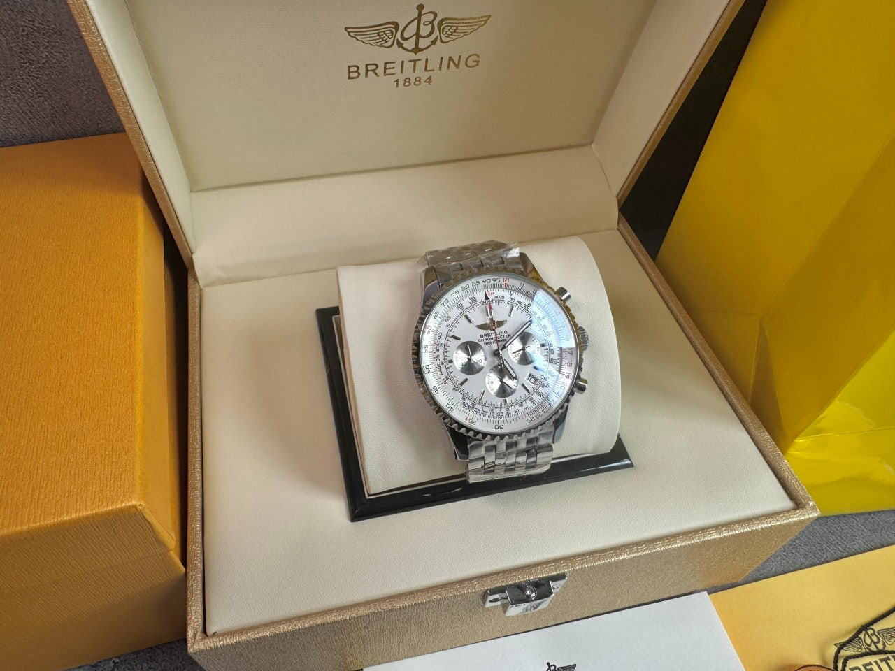 브라이틀링-시계-국내배송 네비타이머 화이트 42mm