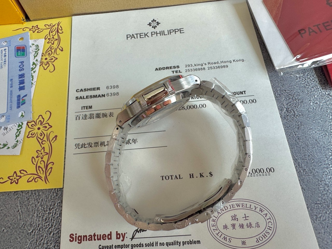 파텍필립-시계-국내배송 노틸러스 문페이즈 블루다이얼 40mm