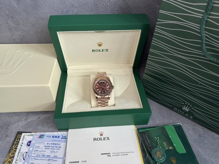 롤렉스-시계-국내배송 데이데이트 40mm 로즈골드 초콜렛다이얼