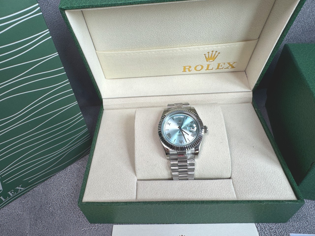 롤렉스-시계-국내배송 데이데이트 40mm 아이스블루 남성용