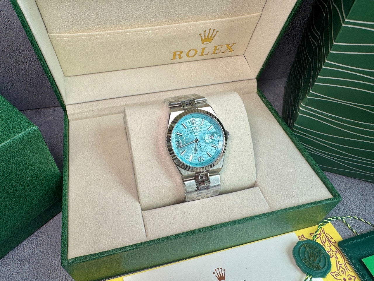 롤렉스-시계-국내배송 랜드 드웰러 40mm 허니콤 아이스블루