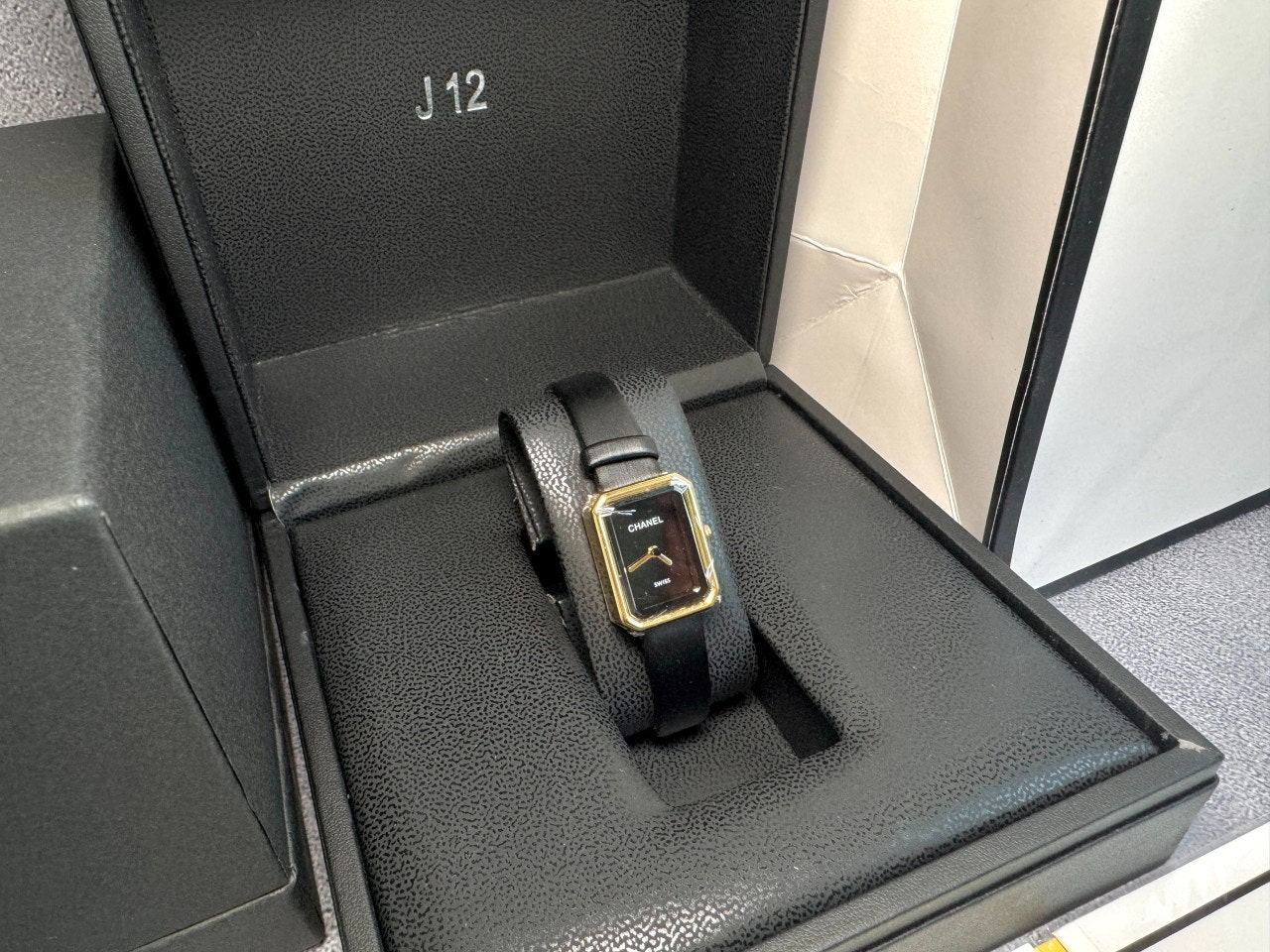 샤넬-시계-국내배송 프리미에르 리본 워치 20mm 골드