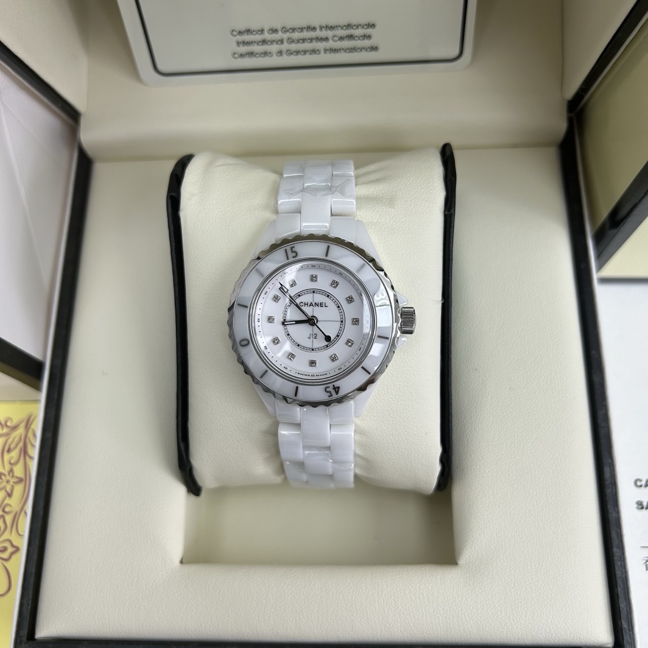 샤넬-시계-해외배송 j12 다이아 33mm