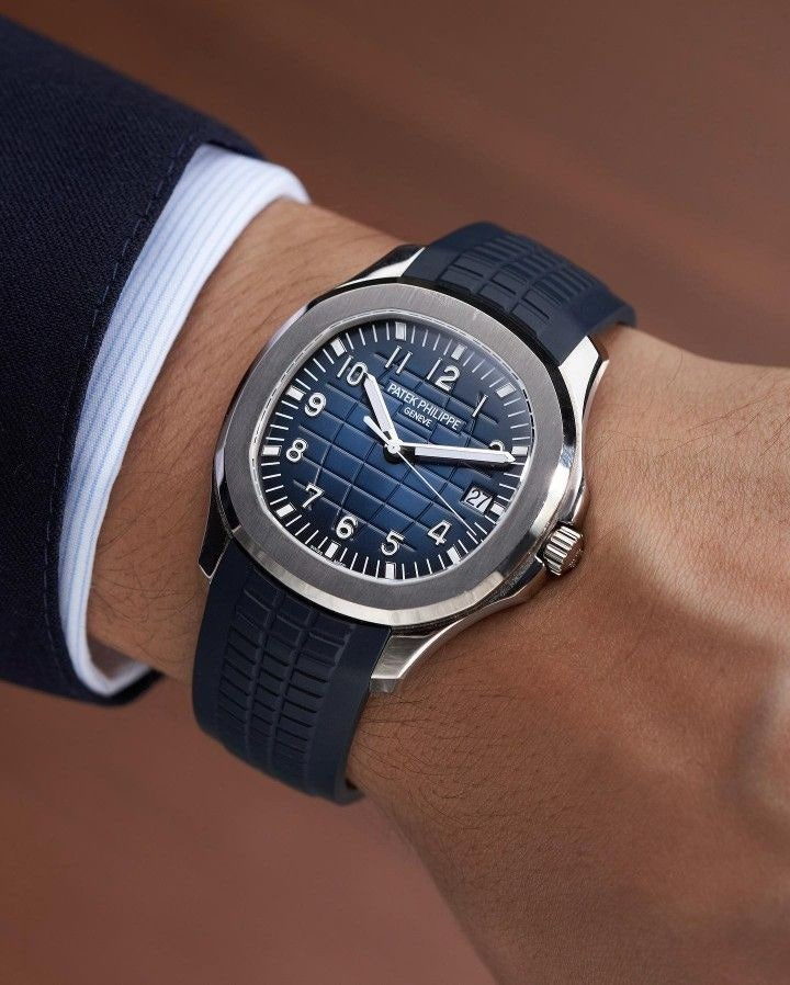 파텍필립-시계-국내배송 아쿠아넛 블루다이얼 40mm
