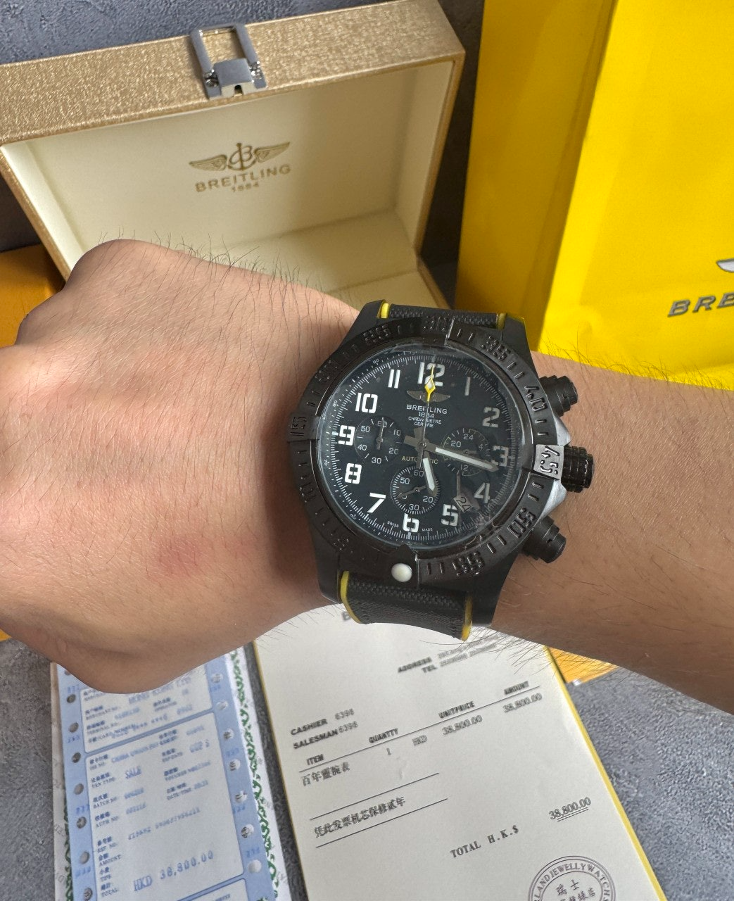브라이틀링-시계-국내배송 어벤저 허리케인 블랙 48mm