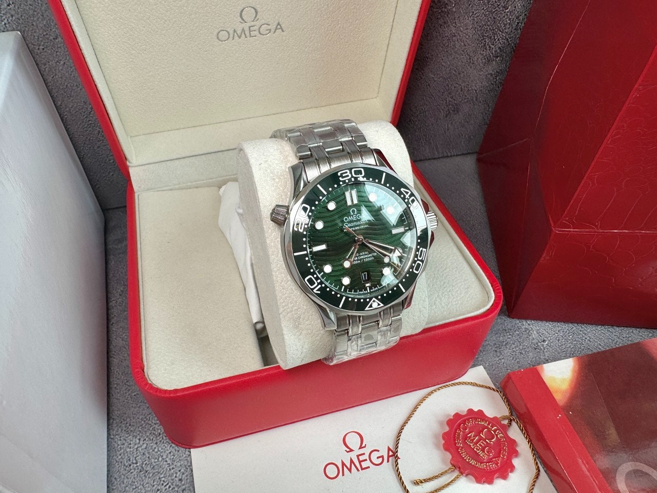 오메가-시계-국내배송 씨마스터 다이버 300M 42mm 그린