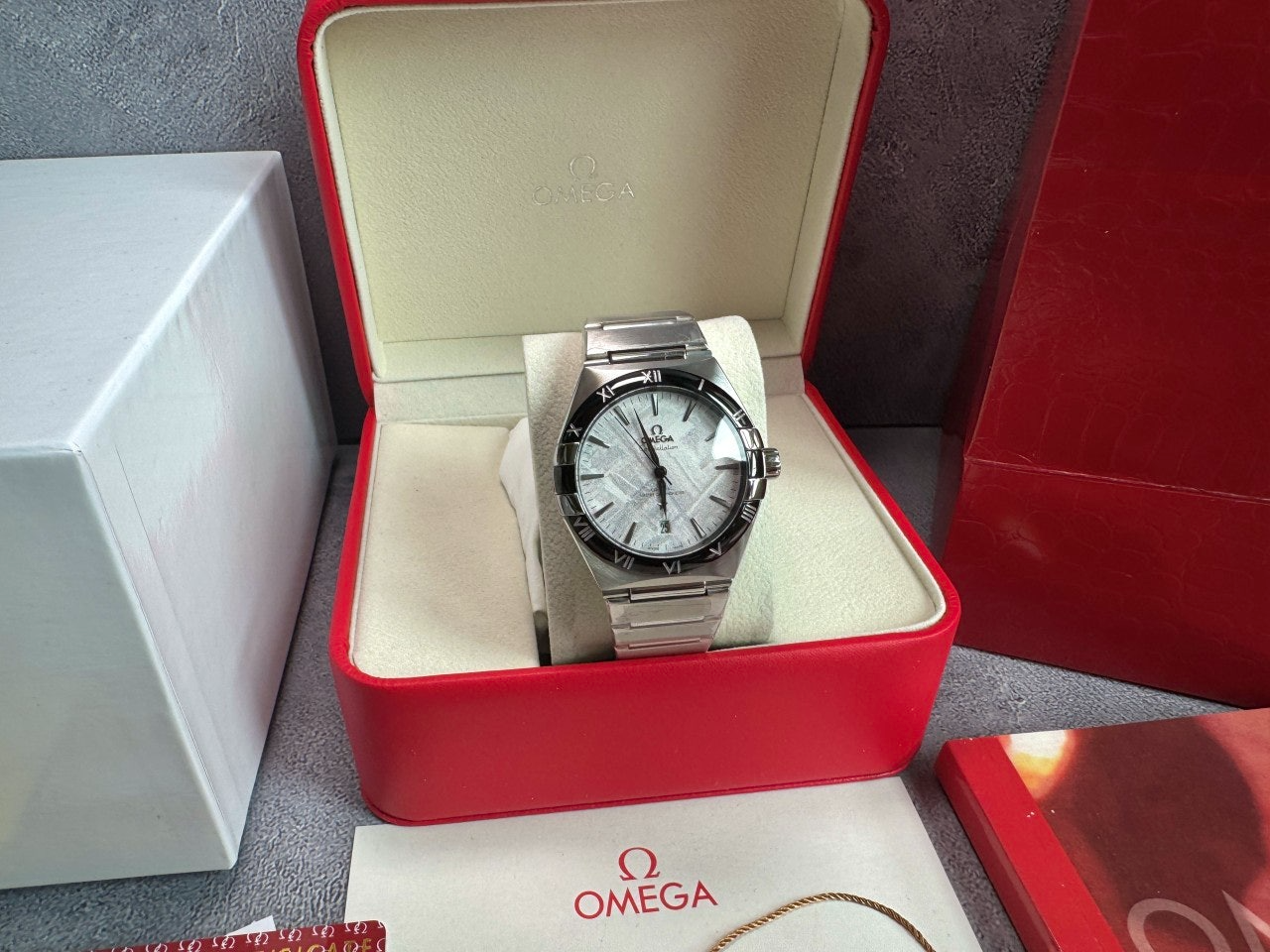 오메가-시계-국내배송 컨스텔레이션 41mm 운석다이얼