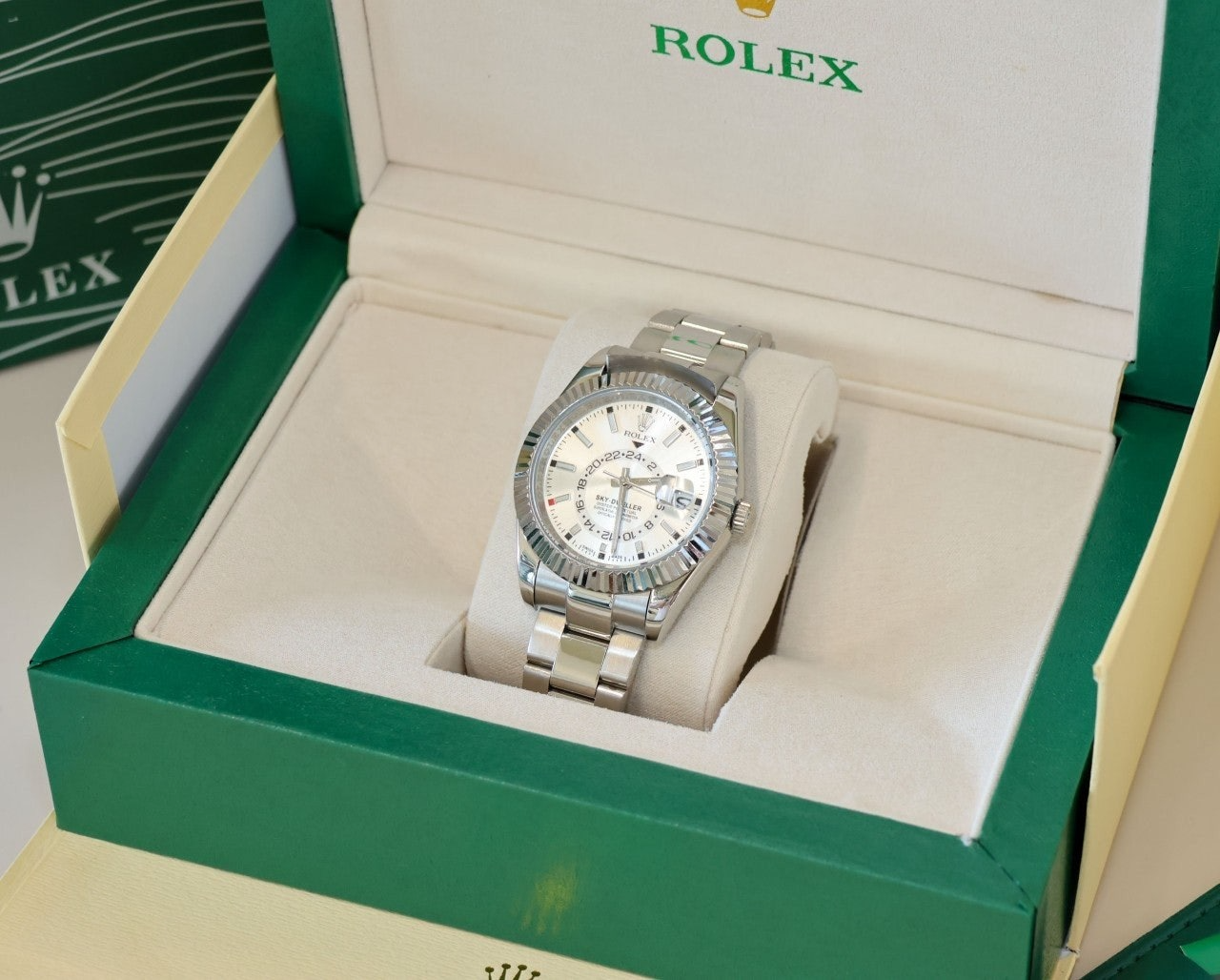 롤렉스-시계-국내배송 오이스터 스카이드웰러 화이트다이얼 42mm